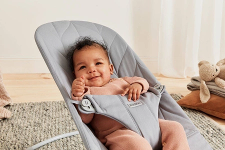 BABYBJORN - leżaczek BLISS COTTON, Petal Quilt, Jasny Szary