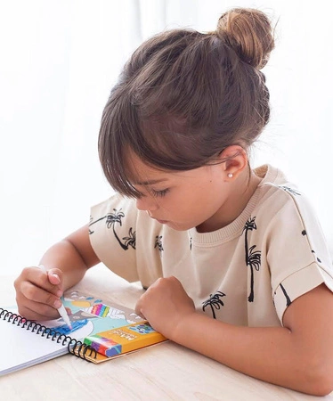 Kolorowanka z magicznymi markerami Apli Kids