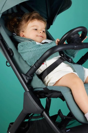 Easywalker Jackey XL Przestronny, samoskładający się wózek spacerowy z kołami XL Forest Green