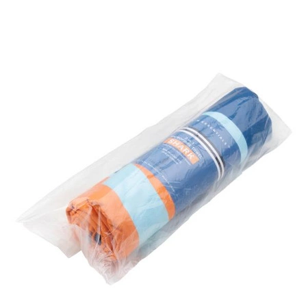 The Swim Essentials Ręcznik kąpielowy z mikrofibry 135 x 65cm Sharks 2022SE336