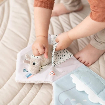 Done by Deer Miękka Książeczka Domek Lamy Lalee