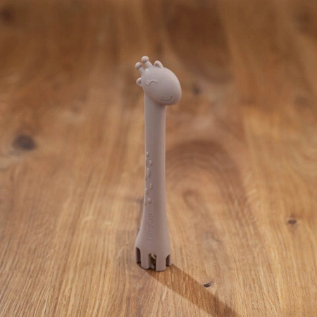 GILIGUMS DUMEL GRYZAK SILIKONOWY ŁYŻECZKA ŻYRAFA Brązowa