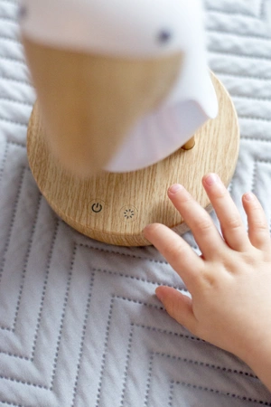 Maskonur Lampka z Głośnikiem Różowa Rabbit&Friends