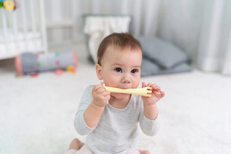 GILIGUMS DUMEL GRYZAK SILIKONOWY ŁYŻECZKA ŻYRAFA