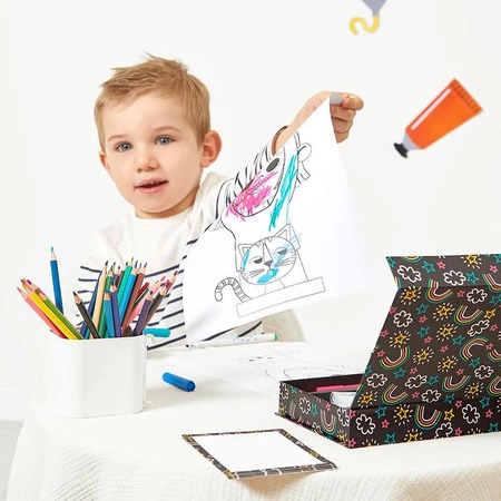 Janod Zestaw przyborów do kolorowania kredki flamastry Coloring box 42 el. 3+