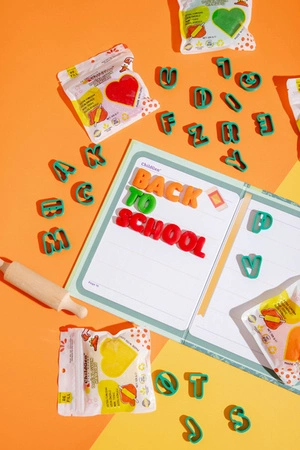 ChildGen, Zestaw kreatywny ALFABET, 100% naturalna ciastolina i akcesoria