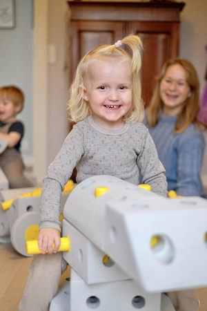 MODU Dreamer kit 12in1 – Kreatywne klocki rozwijające motorykę dużą, żółty