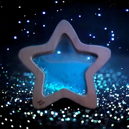 Petit Boum, sensoryczna GWIAZDA świecąca w ciemności