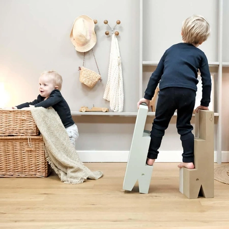 Zabawka zachęcająca do ruchu Krokodyl M bObles Sand grey