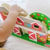 Drewniana farma GO Tots Barnyard Tumble 30740-MD Melissa and Doug