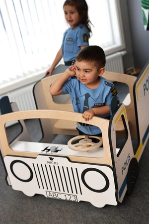 Drewniany radiowóz meble dla dzieci wyposażenie auto policja zabawka Micki