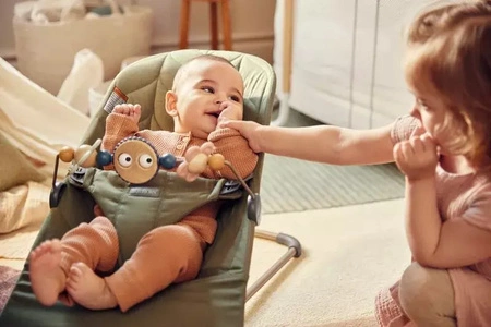 BABYBJORN - leżaczek BLISS Woven, Petal Quilt, Ciemny Zielony