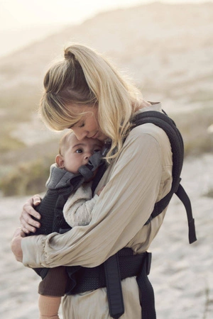 BABYBJORN - nosidełko Harmony 3D Mesh, Czarny