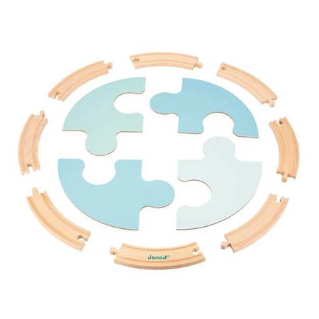 Pociąg drewniany z torami, łódkami i makietą jeziora Bolid 2+, Janod