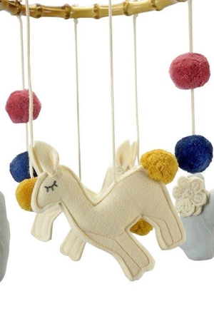 Karuzela na drewnianej obręczy, Lama, Kikadu