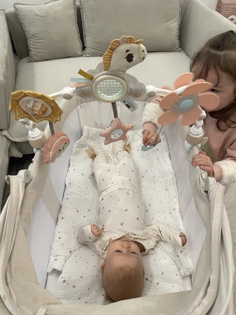 Łuk z zabawkami - Kraina Jednorożca Tiny Love