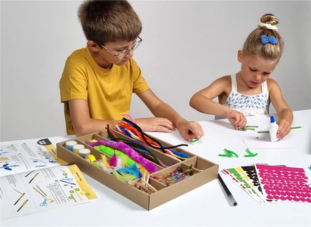 Kreatywne pudełko - 20 aktywności FK003