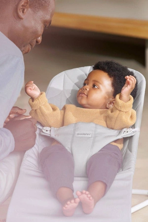 BABYBJORN - leżaczek BLISS COTTON, Petal Quilt, Jasny Szary