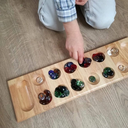 Mancala - drewniana gra strategiczna i logiczna | Egmont Toys®