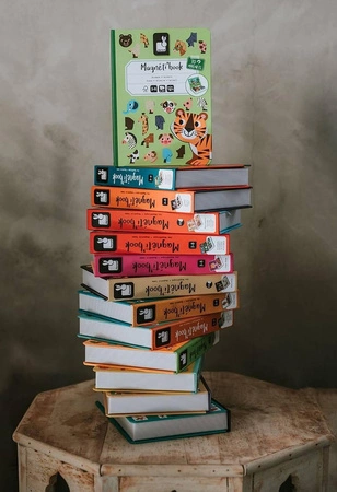 Magnetyczna układanka Kostiumy Chłopiec Magnetibook, Janod