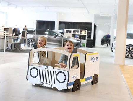 Drewniany radiowóz meble dla dzieci wyposażenie auto policja zabawka Micki