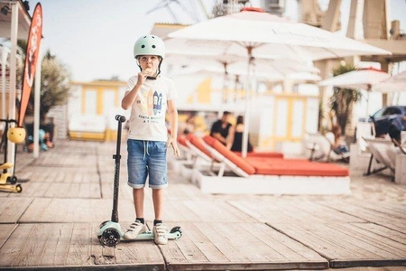 SCOOTANDRIDE Highwaykick 3 LED Hulajnoga składana ze świecącymi kółkami 3+ Kiwi