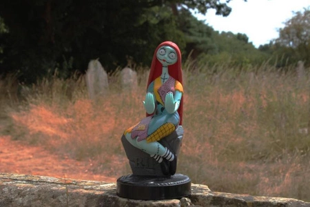 Miasteczko Halloween - Sally stojak (20 cm)