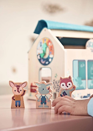 LILLIPUTIENS Drewniana rozkładana Szkoła z 3 figurkami i akcesoriami 3 lata+