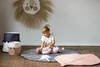 TODDLEKIND Mata do zabawy z bawełny organicznej w kształcie liścia Leaf Mat Sea Shell