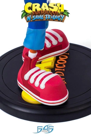 Crash Bandicoot N. Sane Trilogy Figurka 23 cm