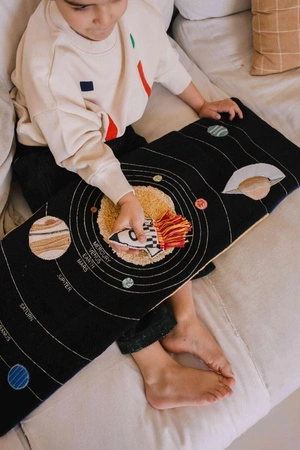 Książka sensoryczna Galaxy, Lorena Canals