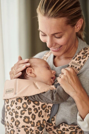 BABYBJORN MINI Cotton – nosidełko, Beż/Leopard