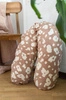 Beaba Ergonomiczna poduszka rogal dla kobiet w ciąży i karmiących Big Flopsy ™ Print Jersey Savannah Bloom