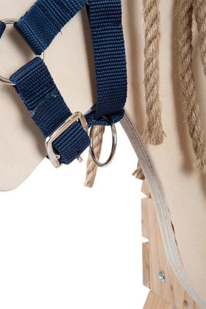 Drewniany koń ze schowkiem do zabawy w plenerze 12313-SF Small Foot