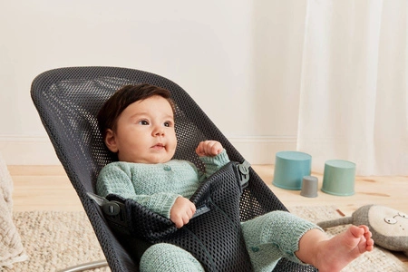 BABYBJORN - leżaczek BLISS MESH - Antracytowy + Zabawka Googly Eyes Pastels