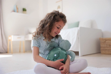Cloud b® Tranquil Turtle™ Żółw podwodny zielony - Lampka i pozytywka