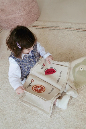 Książka sensoryczna Colors, Lorena Canals