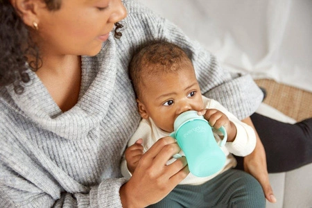 Szklana butelka z ustnikiem niekapkiem i rączkami, 150 ml, miętowa, Everyday Baby