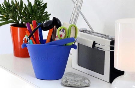 Składane wiaderko do wody i piasku Scrunch Bucket - Koralowy