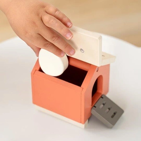 Done by Deer Zestaw do Zabawy w Farmę – Kurka Clucky