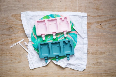 Silikonowe foremki do lodów We Might Be Tiny - Yellow