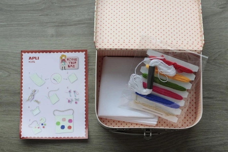 Zestaw do uszycia torebki Apli Kids