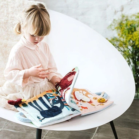 LILLIPUTIENS Miękka książeczka aktywizująca z mini - przytulankami „Baby boom” Farma 18 m+