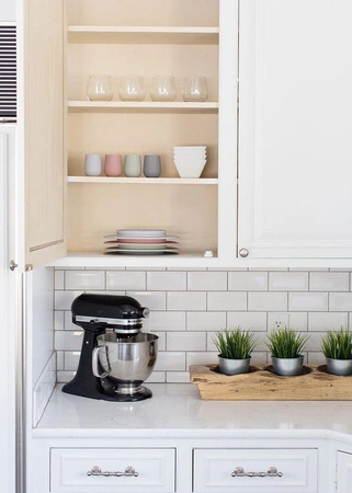 EZPZ Silikonowy kubeczek Mini Cup 120 ml pastelowy róż