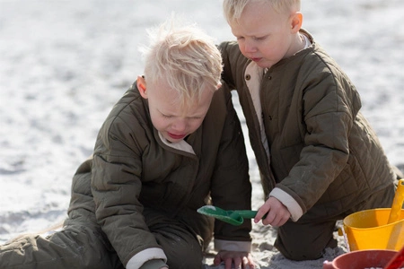 Składane wiaderko do wody i piasku Scrunch Bucket - Lila