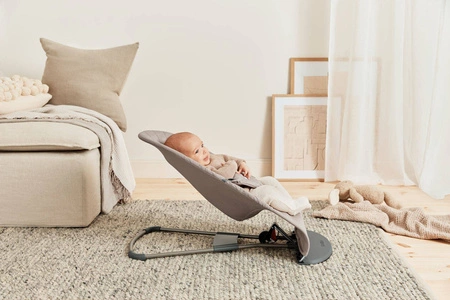 BABYBJORN - leżaczek BLISS - Piaskowy szary + zabawka do leżaczka BALANCE Googly Eyes