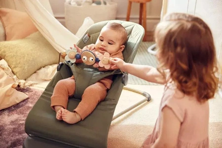 BABYBJORN - leżaczek BLISS Woven, Petal Quilt, Ciemny Zielony