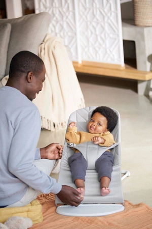 BABYBJORN - leżaczek BLISS COTTON, Petal Quilt, Jasny Szary