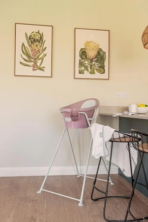 Shnuggle Wanienka dla Niemowlaka z Odpływem Baby Blossom Pink