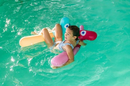 QUUT Dmuchany makaron do pływania Żyrafa